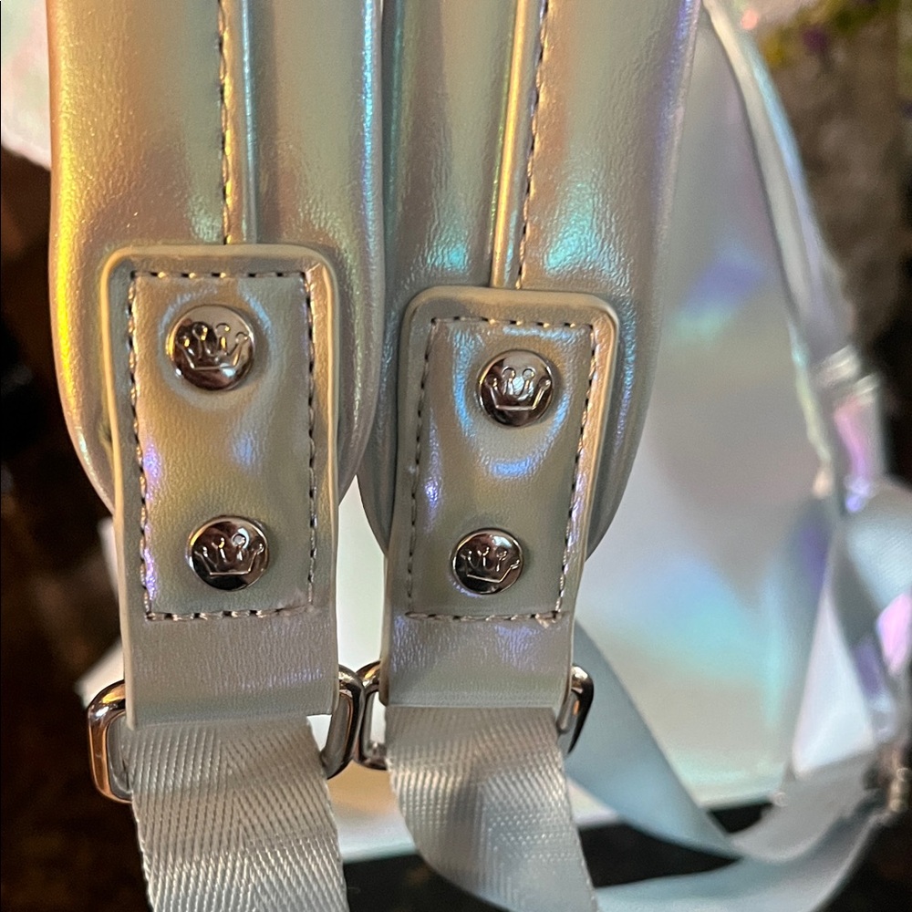 Disney Iridescent sequin Loungefly Minnie Mouse Backpack w/ Disney World Cup - Picture 10 of 10